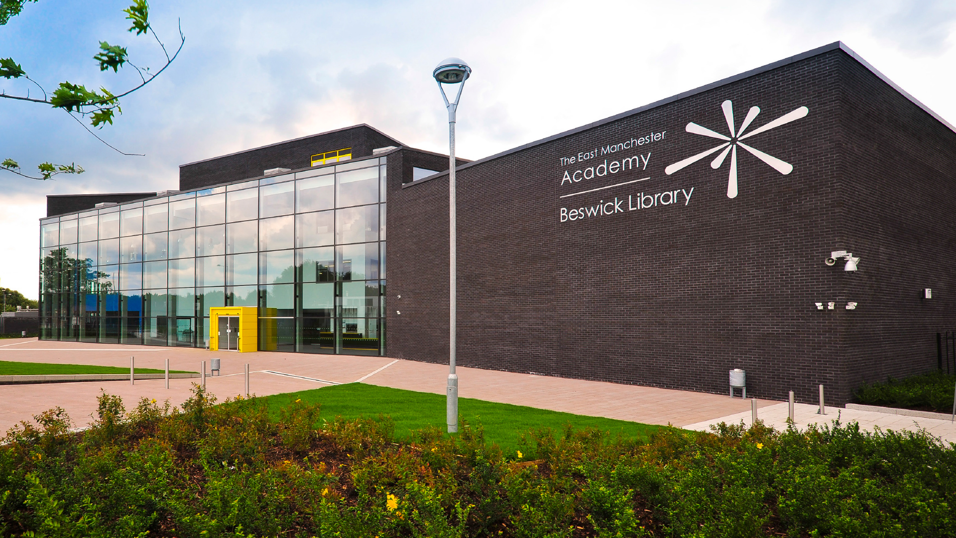the-east-manchester-academy-this-creative-bringing-ideas-to-life